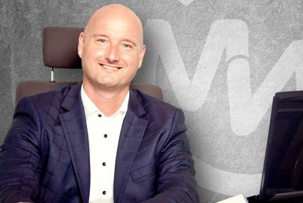 Ansprechpartnerin Angie Wiedemann